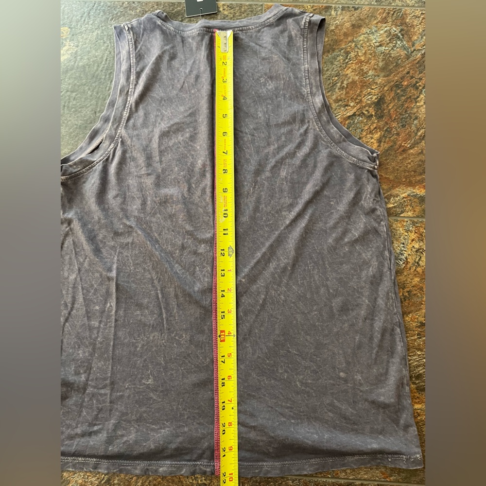 New women’s Peloton gray Latitude active work out muscle tank top. Size XS. - Picture 13 of 14